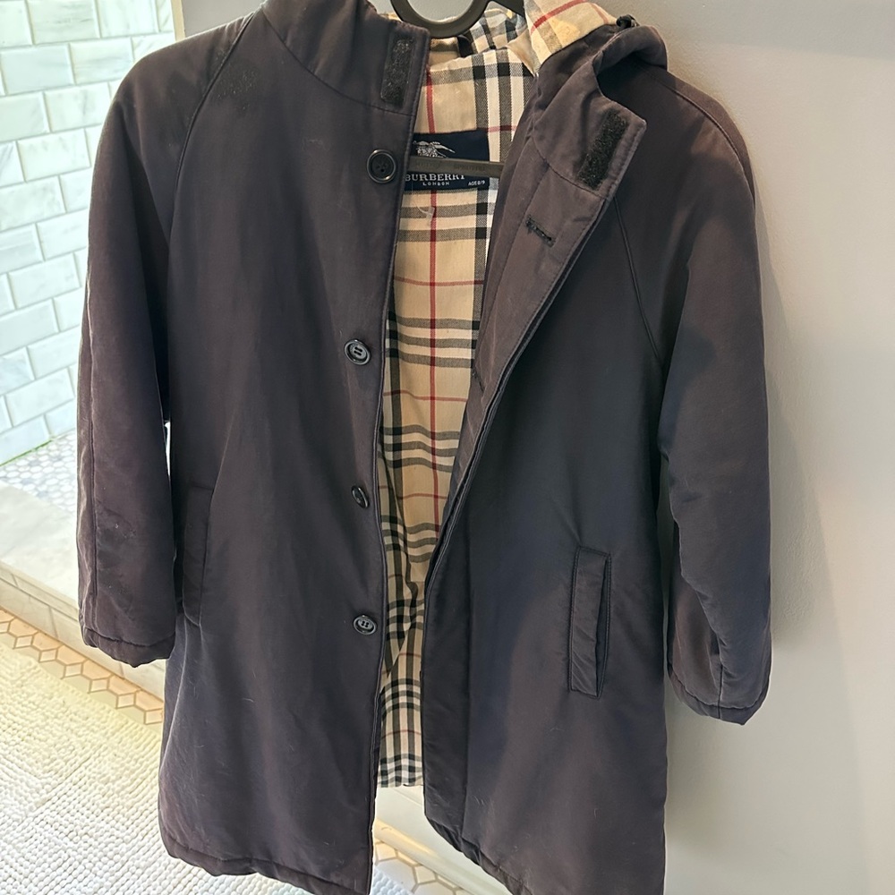 Boys Burberry hooded coat size 8 128cm